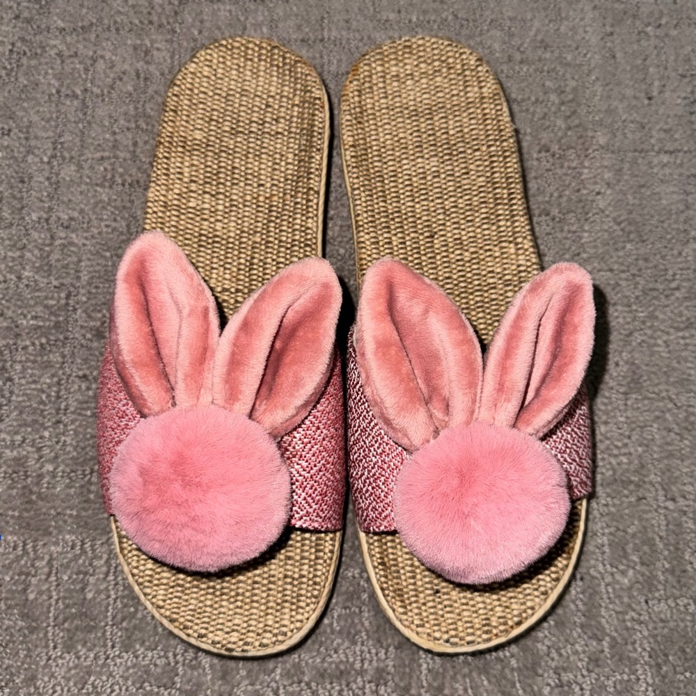 Pink Bunny Lightweight Straw Platform Sandals - Size 38